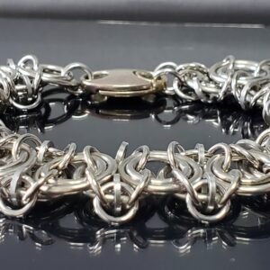 Capivate Bracelet - Grail-Verse Chainmaille Jewelry