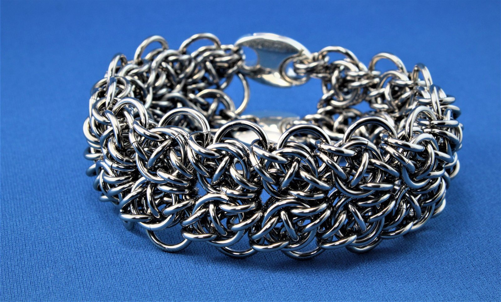 Celtic Strap bracelet - Grail-Verse Chainmaille Jewelry