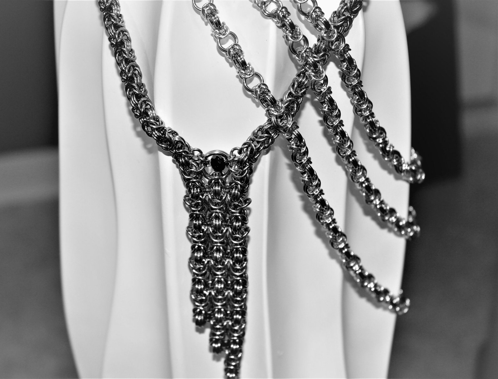 Saturna Necklace1 - Grail-Verse Chainmaille Jewelry