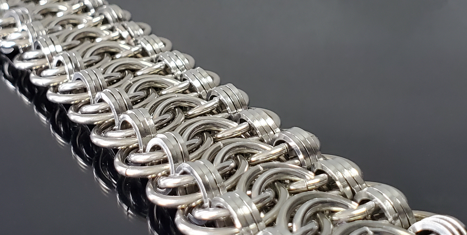 The-monarch-bracelet - Grail-Verse Chainmaille Jewelry